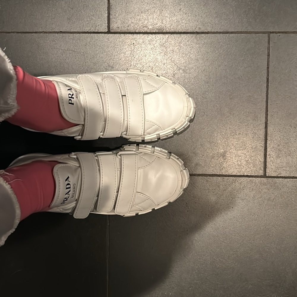 Prada Wheel sneakers with straps - Picture 5 of 7